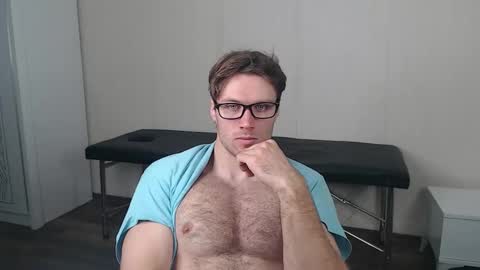 Snapshot of leoackerman chatting on 28, 10, 2025 leoackerman online show from 28, 10, 2025