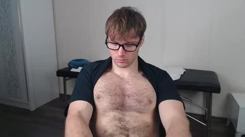 Snapshot of leoackerman chatting on 4, 11, 2025 leoackerman online show from 4, 11, 2025