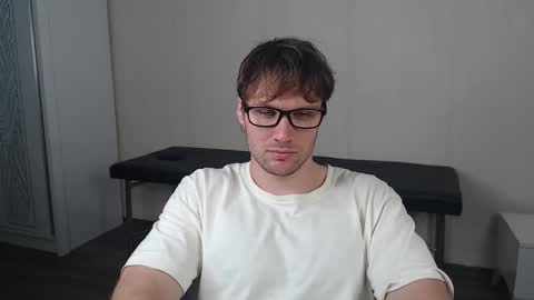 Snapshot of leoackerman chatting on 7, 11, 2025 leoackerman online show from 7, 11, 2025