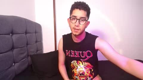 Snapshot of leoh_hades chatting on 18, 11, 2025 Leoh online show from 18, 11, 2025