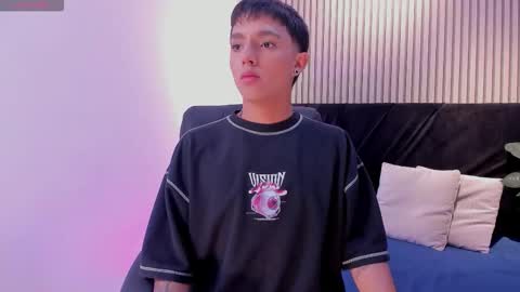 leohard_ online show from 8, 2, 2026