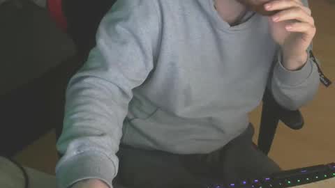 Snapshot of leon_97 chatting on 5, 1, 2025 Lele 97 online show from 5, 1, 2025