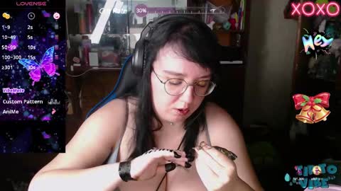 Snapshot of leona_harrison chatting on 10, 12, 2024 Leona Harrison online show from 10, 12, 2024