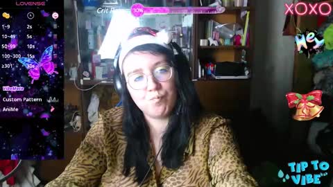 Snapshot of leona_harrison chatting on 22, 12, 2024 Leona Harrison online show from 22, 12, 2024