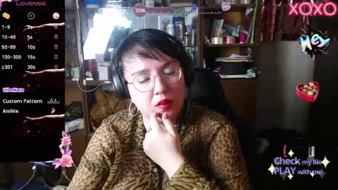 Snapshot of leona_harrison chatting on 11, 2, 2025 Leona Harrison online show from 11, 2, 2025