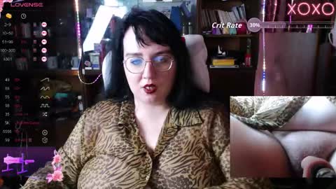 Snapshot of leona_harrison chatting on 7, 10, 2025 Leona Harrison online show from 7, 10, 2025