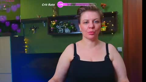 Snapshot of leona_tracie chatting on 23, 4, 2026 Leona tracie online show from 23, 4, 2026