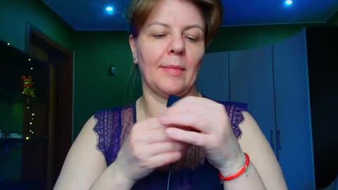 Snapshot of leona_tracie chatting on 18, 5, 2026 Leona tracie online show from 18, 5, 2026