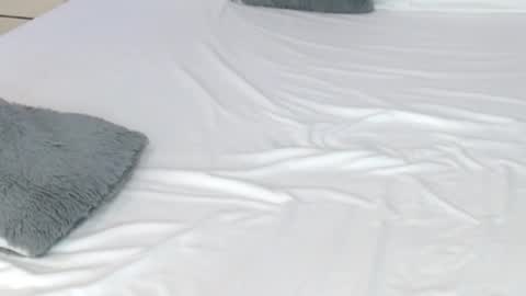 Snapshot of leonacutecam chatting on 20, 12, 2025 LUCY online show from 20, 12, 2025