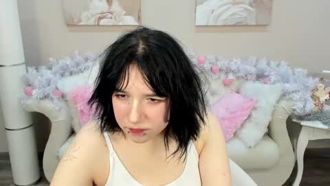 Snapshot of leonaleman chatting on 23, 12, 2024 LeonaLeman online show from 23, 12, 2024