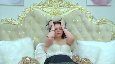 Snapshot of leonaleman chatting on 27, 12, 2024 LeonaLeman online show from 27, 12, 2024