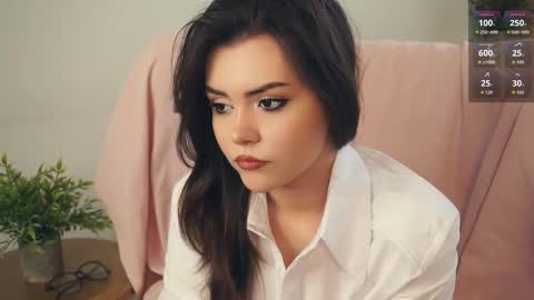 Mia online show from 15, 10, 2025