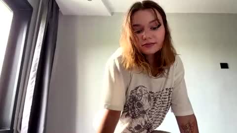 Snapshot of leonidadesantiago chatting on 29, 6, 2026 Reily online show from 29, 6, 2026