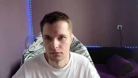 Leon online show from 6, 3, 2025