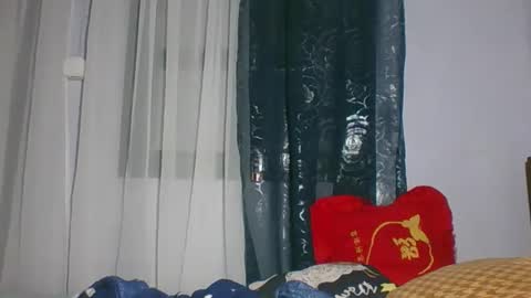 Snapshot of leonnida chatting on 4, 4, 2026 leonnida online show from 4, 4, 2026