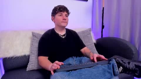 Leo  online show from 3, 12, 2025