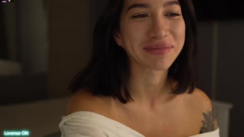 Leora online show from 6, 12, 2024