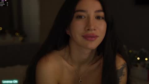 Leora online show from 2, 1, 2025