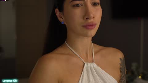 Leora online show from 5, 1, 2025