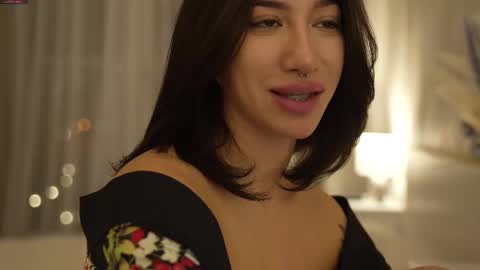 Leora online show from 3, 3, 2025