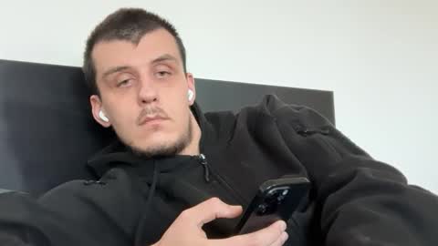 Snapshot of leox015 chatting on 12, 4, 2026 Leoox online show from 12, 4, 2026