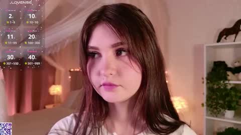 Nicole Moore online show from 22, 11, 2025