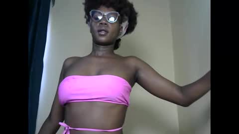 leslie online show from 8, 3, 2025