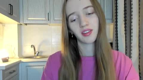 Snapshot of leslie_my_lovee chatting on 17, 11, 2025 LESLIE online show from 17, 11, 2025