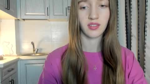 Snapshot of leslie_my_lovee chatting on 21, 11, 2025 LESLIE online show from 21, 11, 2025