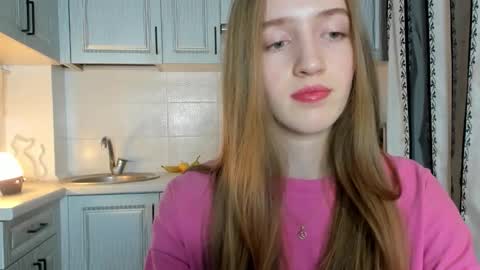 Snapshot of leslie_my_lovee chatting on 24, 11, 2025 LESLIE online show from 24, 11, 2025