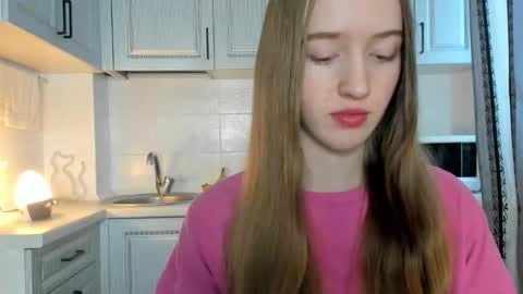 Snapshot of leslie_my_lovee chatting on 30, 11, 2025 LESLIE online show from 30, 11, 2025