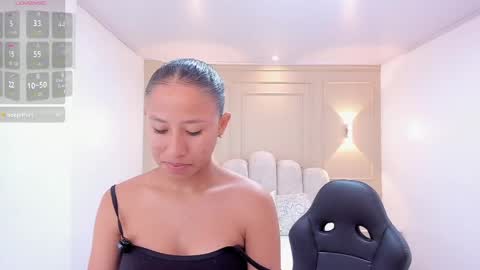 Snapshot of leslysimpson chatting on 27, 5, 2026 online show from 27, 5, 2026