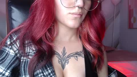 Less  online show from 18, 1, 2025