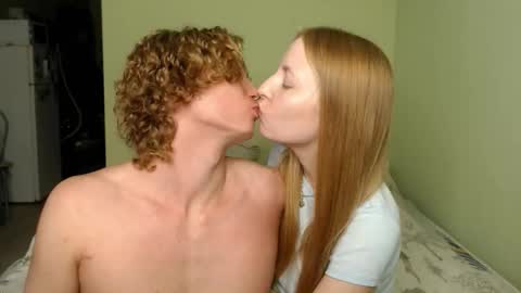 Alisa  Jhony online show from 16, 11, 2025