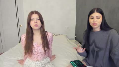 Snapshot of let_me_seee chatting on 10, 2, 2025 Fiona online show from 10, 2, 2025