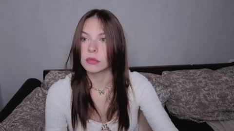 Snapshot of let_me_seee chatting on 12, 9, 2025 Fiona online show from 12, 9, 2025