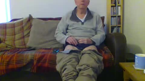 Snapshot of letmestrip chatting on 6, 12, 2024 paul online show from 6, 12, 2024