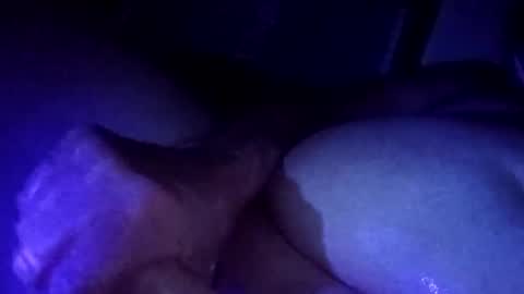 Snapshot of letsbate69r chatting on 28, 10, 2025 letsbate69r online show from 28, 10, 2025