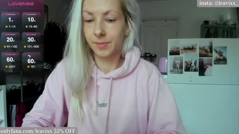 Snapshot of leusee chatting on 23, 12, 2024 LeaVixx online show from 23, 12, 2024