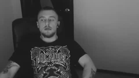 Snapshot of lev1ngston chatting on 8, 1, 2025 lev1ngston online show from 8, 1, 2025