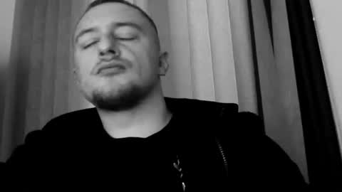 Snapshot of lev1ngston chatting on 16, 12, 2025 lev1ngston online show from 16, 12, 2025