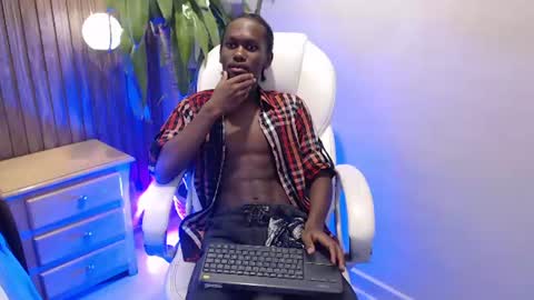 Levi Mackie online show from 4, 8, 2026