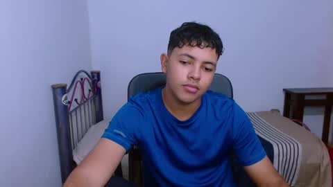 Snapshot of levii_7 chatting on 21, 9, 2025 0600AM-1200PM - online show from 21, 9, 2025