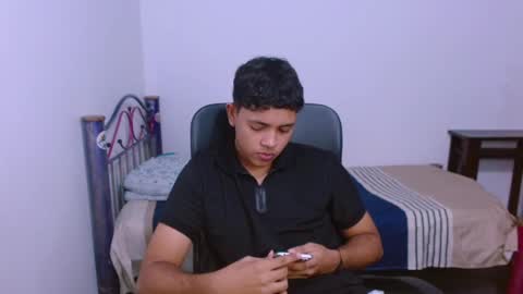 Snapshot of levii_7 chatting on 3, 10, 2025 0600AM-1200PM - online show from 3, 10, 2025