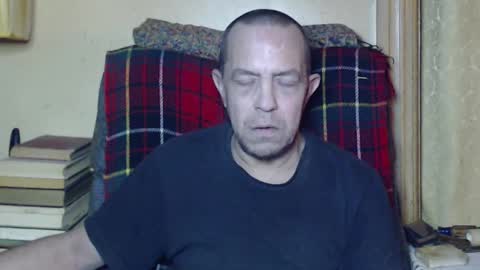 Snapshot of levon48 chatting on 5, 2, 2025 levon48 online show from 5, 2, 2025