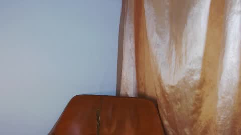 i  am lewis ly EDUARDO MEMDOZA15 online show from 4, 2, 2026