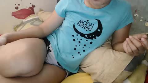 Snapshot of lexi818 chatting on 28, 10, 2025 lexianna online show from 28, 10, 2025