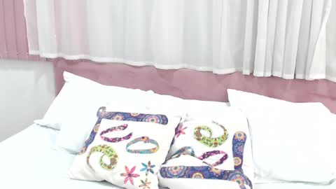 Gabrielle online show from 3, 2, 2025