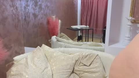 Snapshot of lexi_u_ chatting on 5, 3, 2025 LEXXY online show from 5, 3, 2025