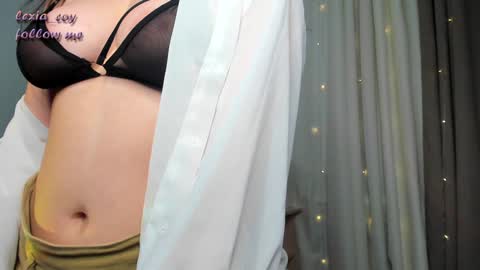 Vicki online show from 2, 2, 2025